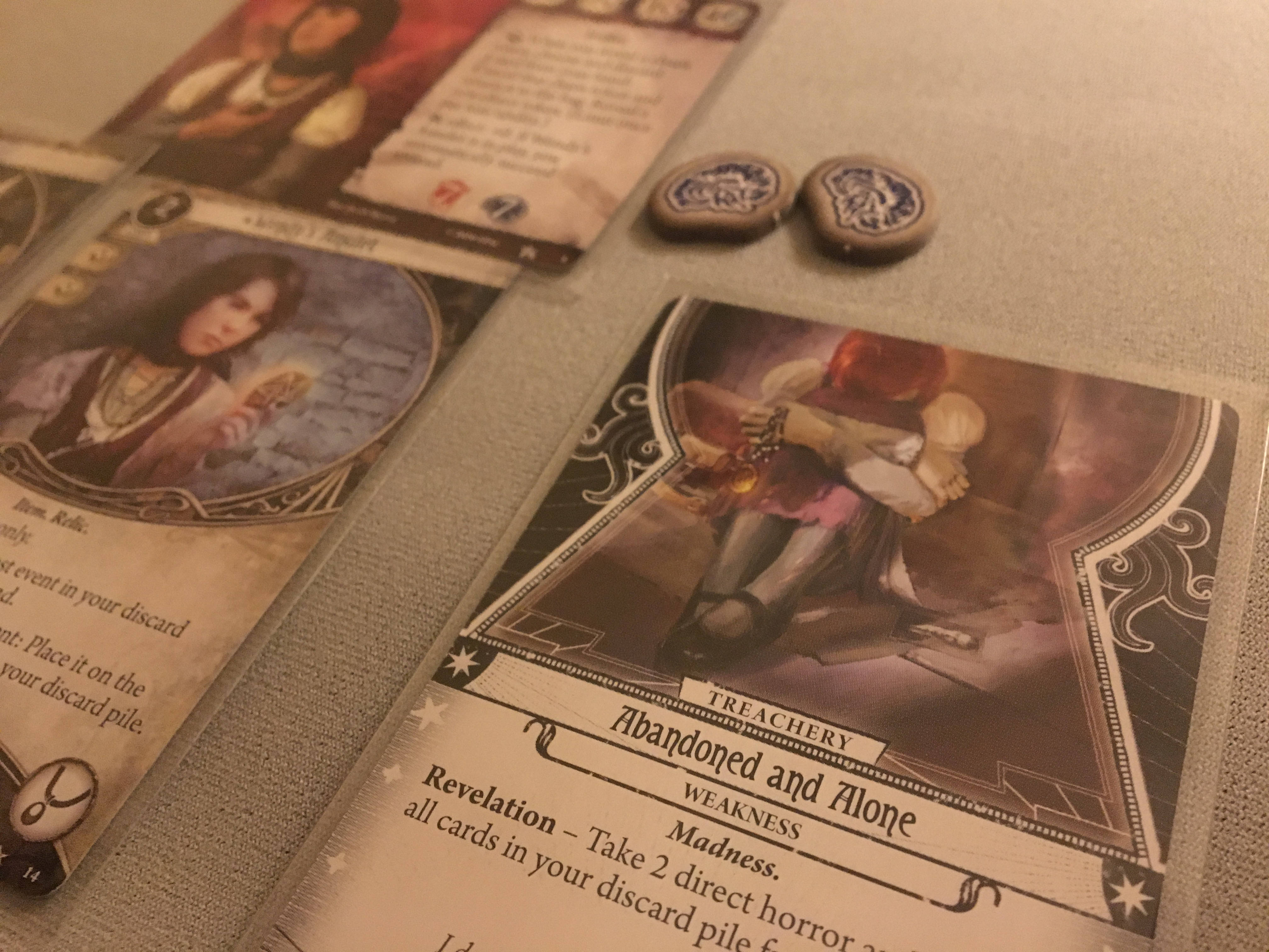 cardboard-critique-arkham-horror-the-card-game-stately-play